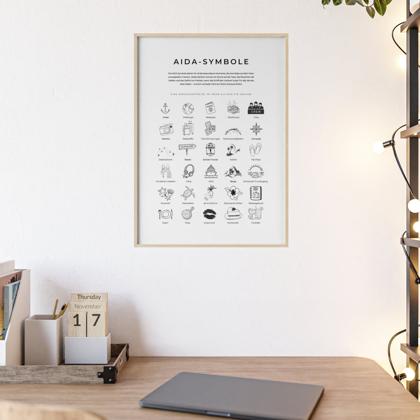 Wandposter mit Holzrahmen - AIDA und Reisesymbole