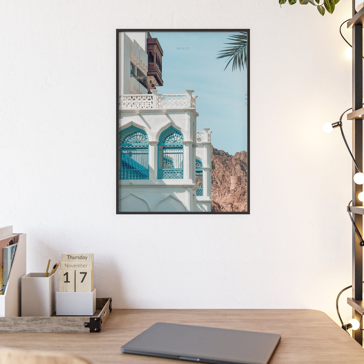 Wandposter - Beautiful Muscat Poster mit Holzrahmen
