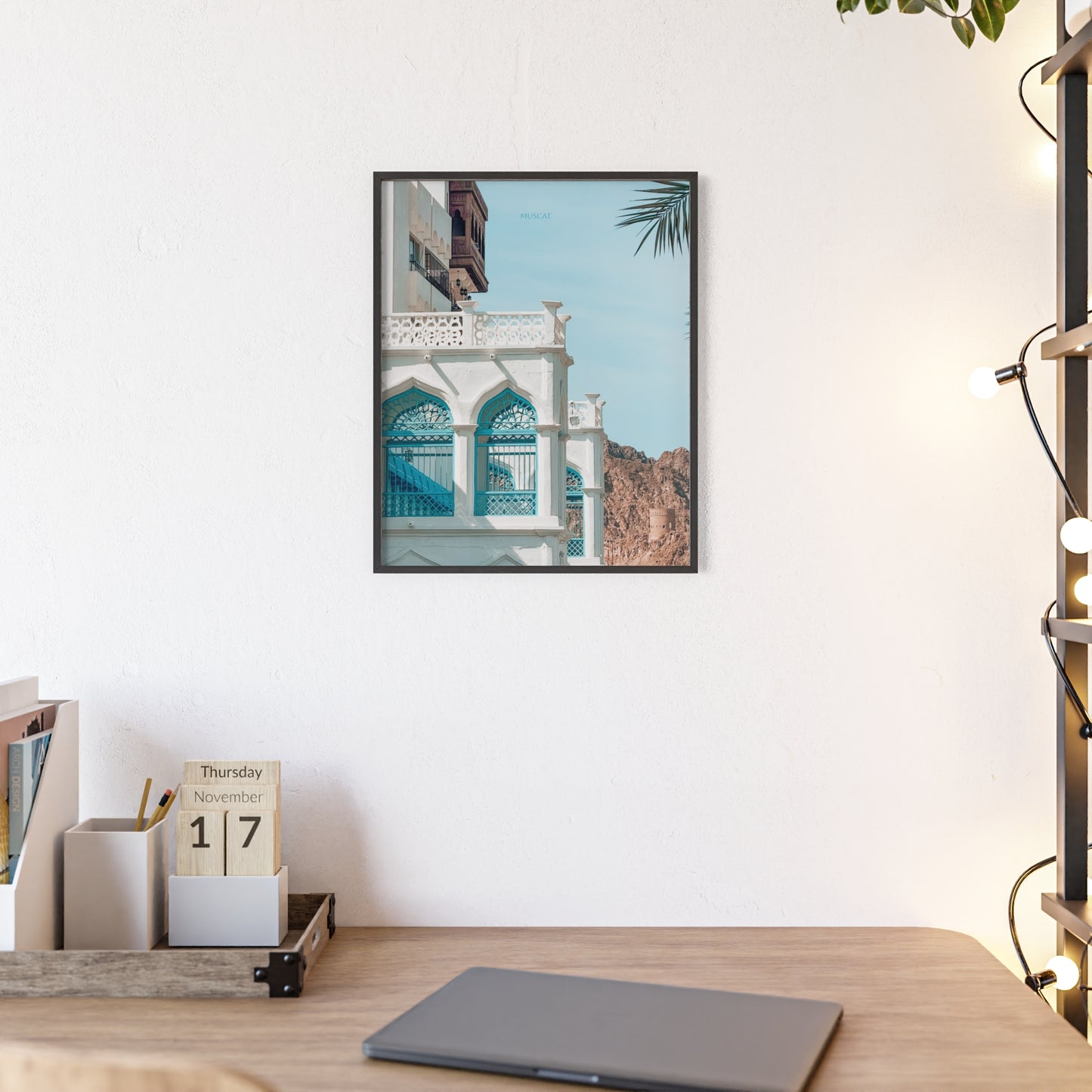Wandposter - Beautiful Muscat Poster mit Holzrahmen